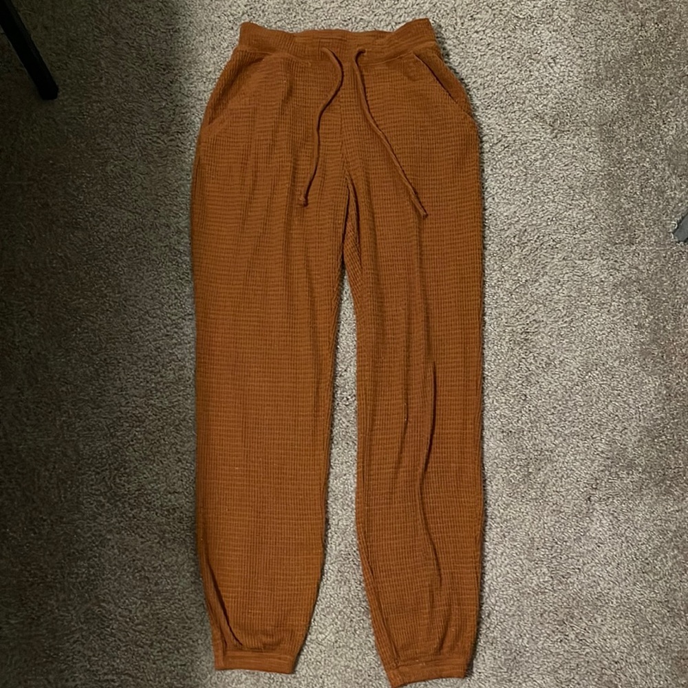 XS Gilly Hicks sweats.